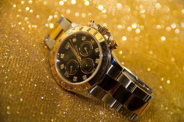 Lady Datejust 28mm Yellow Gold Automatic Silver Dial Diamonds
